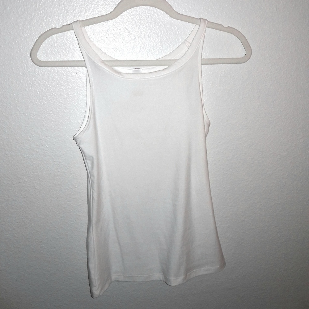 🌼White High Neck Tank Top🌼